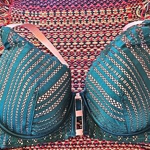 Victoria's Secret Green Push Up Bra